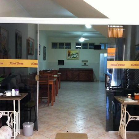Hotel Perez Pouso Alegre Bagian luar foto
