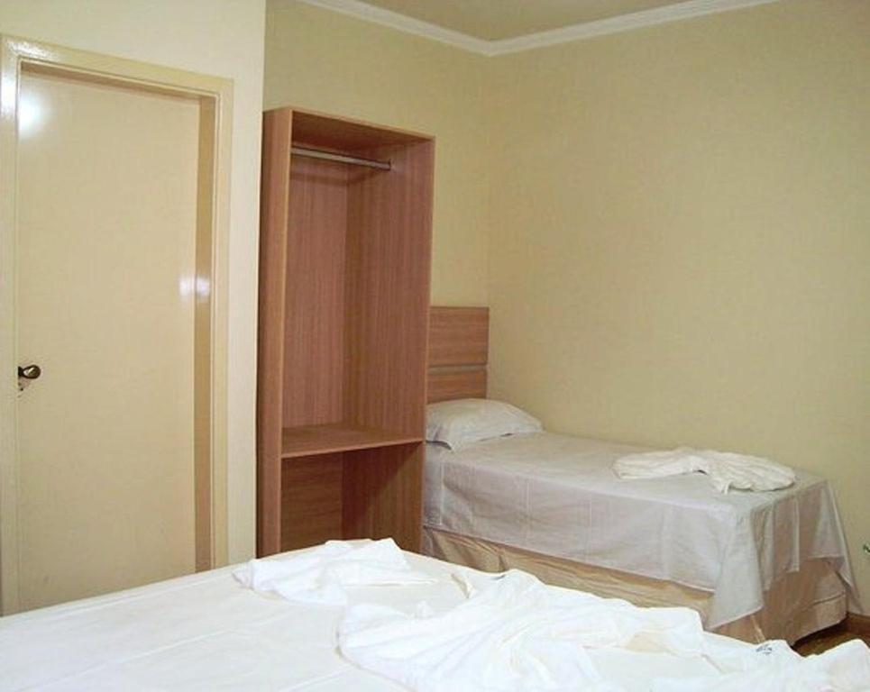 Hotel Perez Pouso Alegre Ruang foto