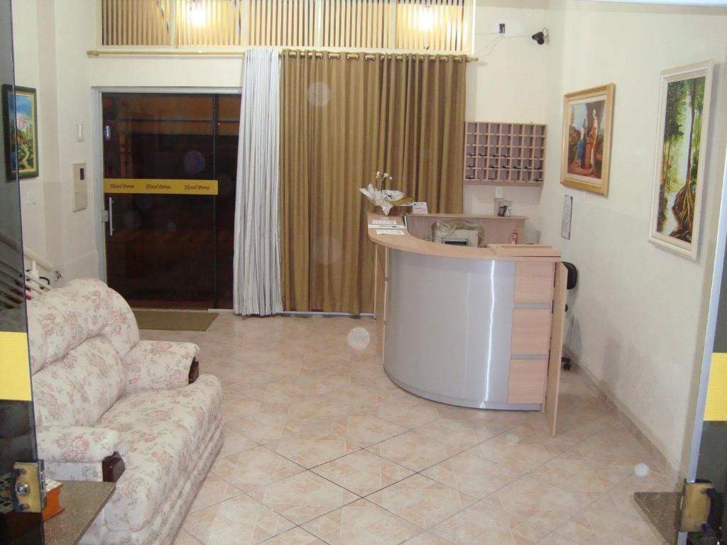 Hotel Perez Pouso Alegre Bagian luar foto