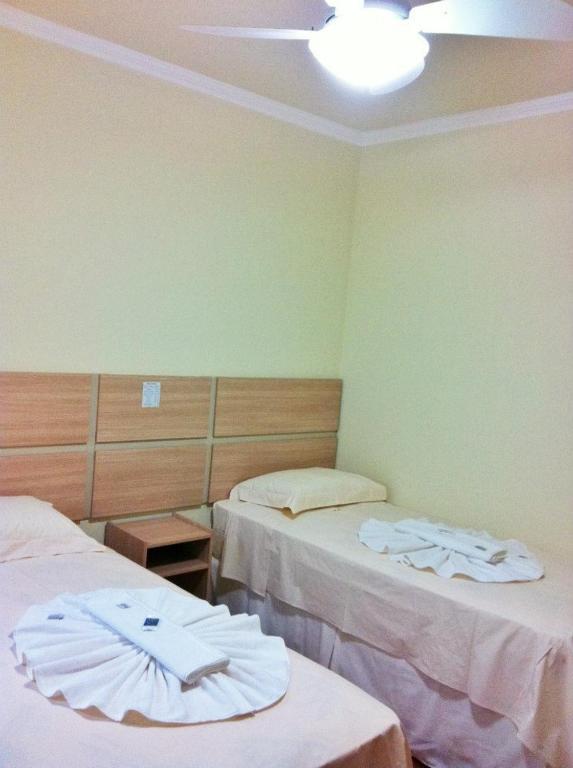 Hotel Perez Pouso Alegre Bagian luar foto